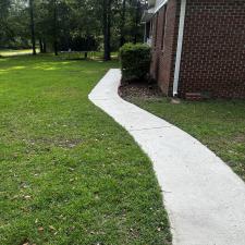 Top-quality-driveway-cleaning-preformed-by-Central-Ga-Soft-Wash-in-Hawkinsville-Ga 0